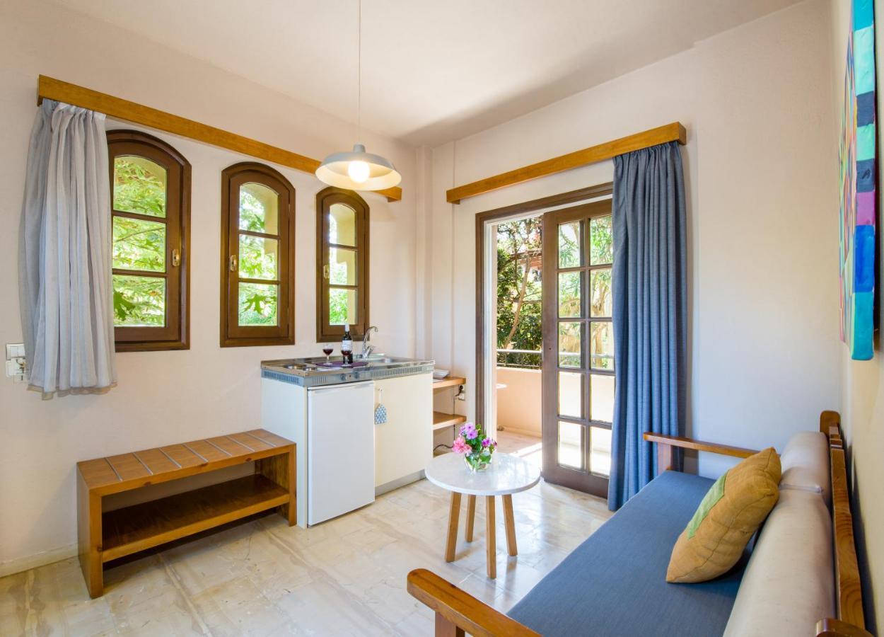 Evangelos Apartments Платаньяс Экстерьер фото